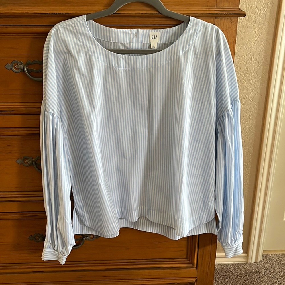 Gap top
